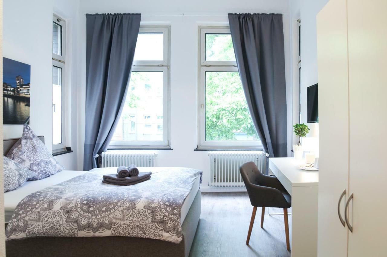 Отель Dreams Duesseldorf Экстерьер фото