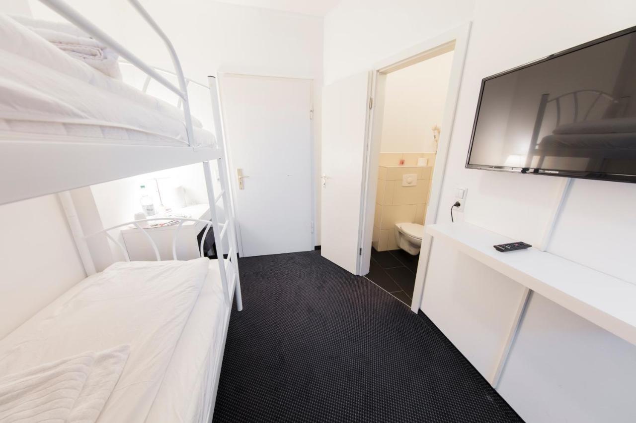 Отель Dreams Duesseldorf Экстерьер фото